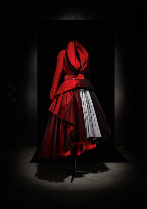 John Galliano “Passage # 5” silk coat-dress and belt, Dior Haute Couture Spring Summer 2011