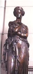 Bronze statue in Knox College