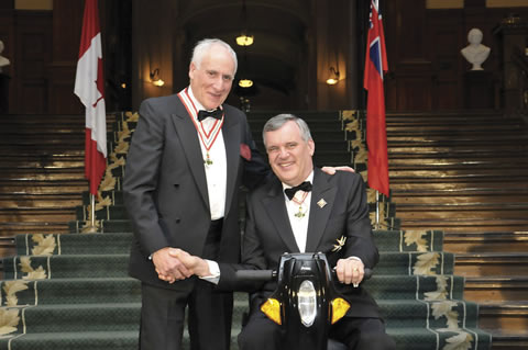 Peter Silverman receives the Order of Ontario from Lt.-Gov. David Onley in 2009