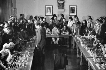 Grandmaster Paul Keres scored 25 wins, three draws and two losses in his 30-game simultaneous exhibition with the Hart House Chess Club in 1975"