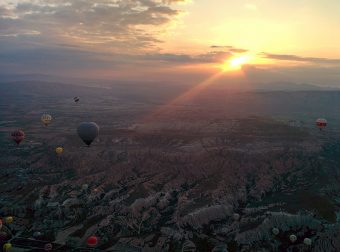 Places/Things People's Choice: “Balloon Sunrise” by Alexandre Marchand-Austin