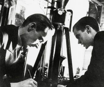 Albert Prebus (left) and James Hillier working with the electron microscope in 1938